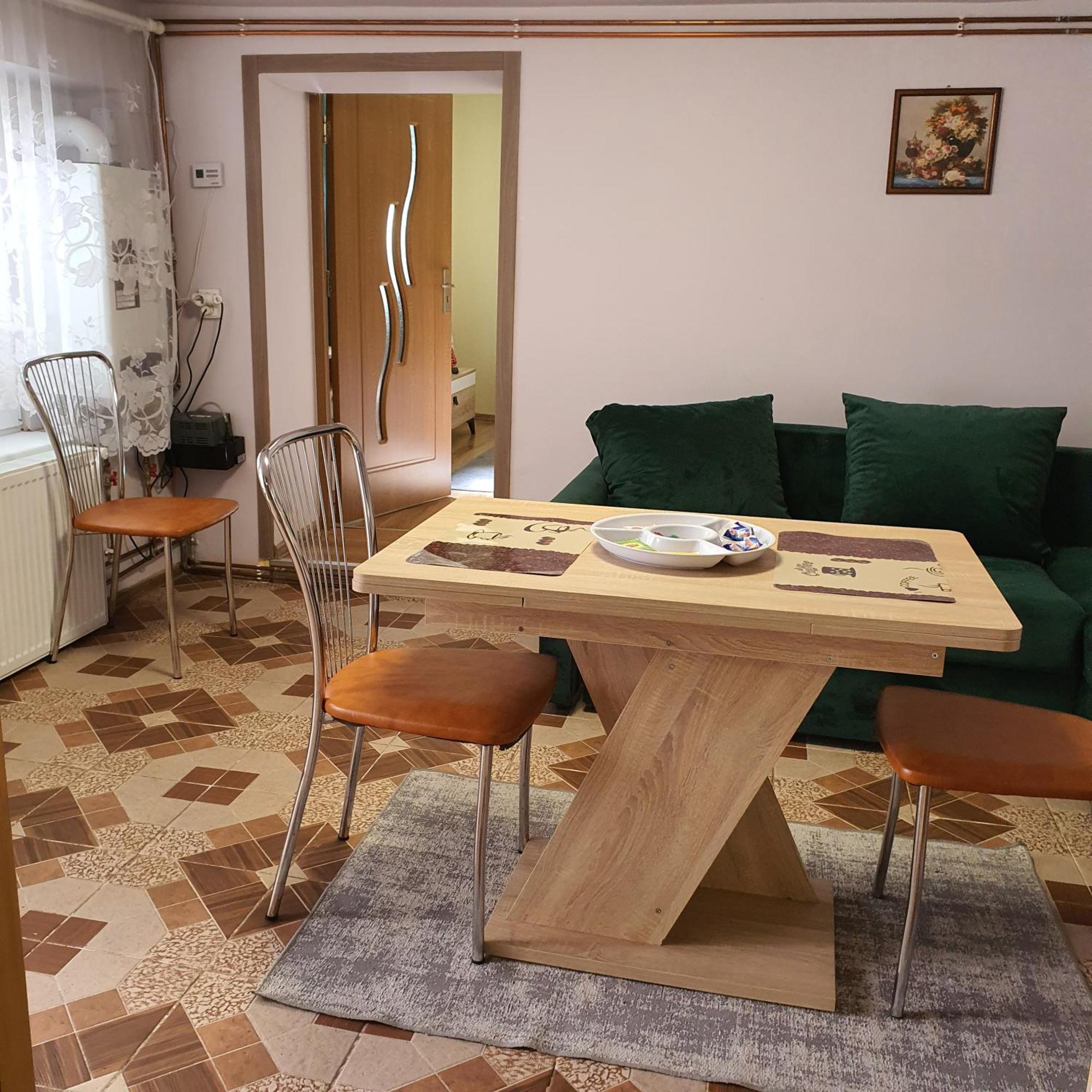 Apartamento Carissa House Braşov Exterior foto